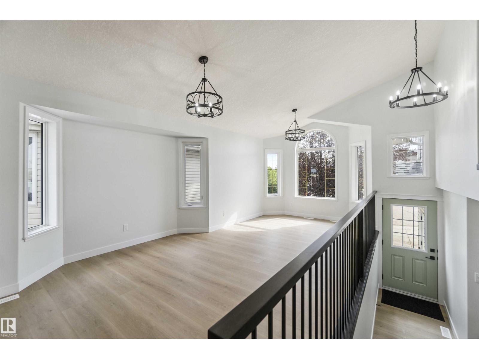 Photo 8 of 618 Layton Co Nw, Edmonton AB