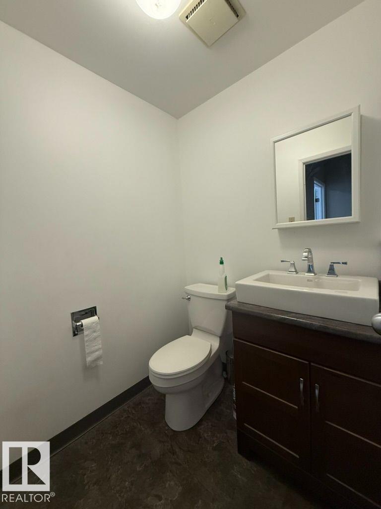 Photo 9 of 4840 93 Av Nw, Edmonton AB