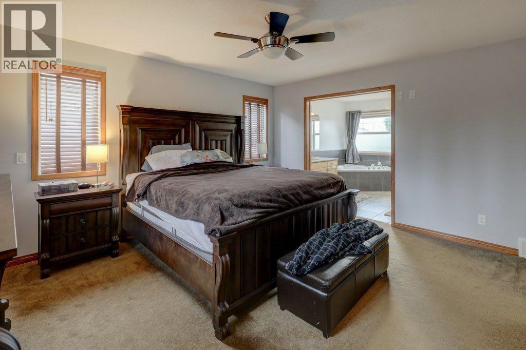 Photo 21 of 2617 Coopers Circle Sw, Airdrie AB