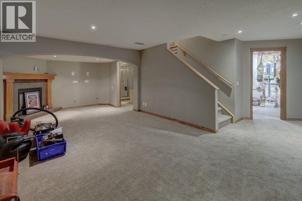 Photo 33 of 2617 Coopers Circle Sw, Airdrie AB