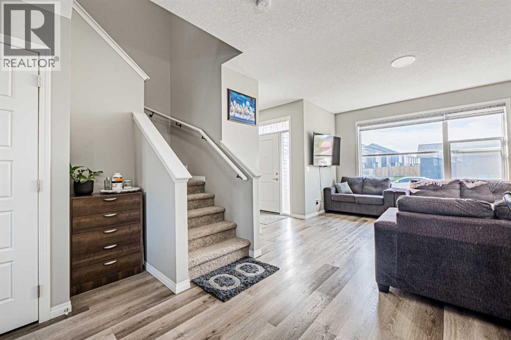 Photo 10 of 145 Corner Ridge Mews Ne, Calgary AB