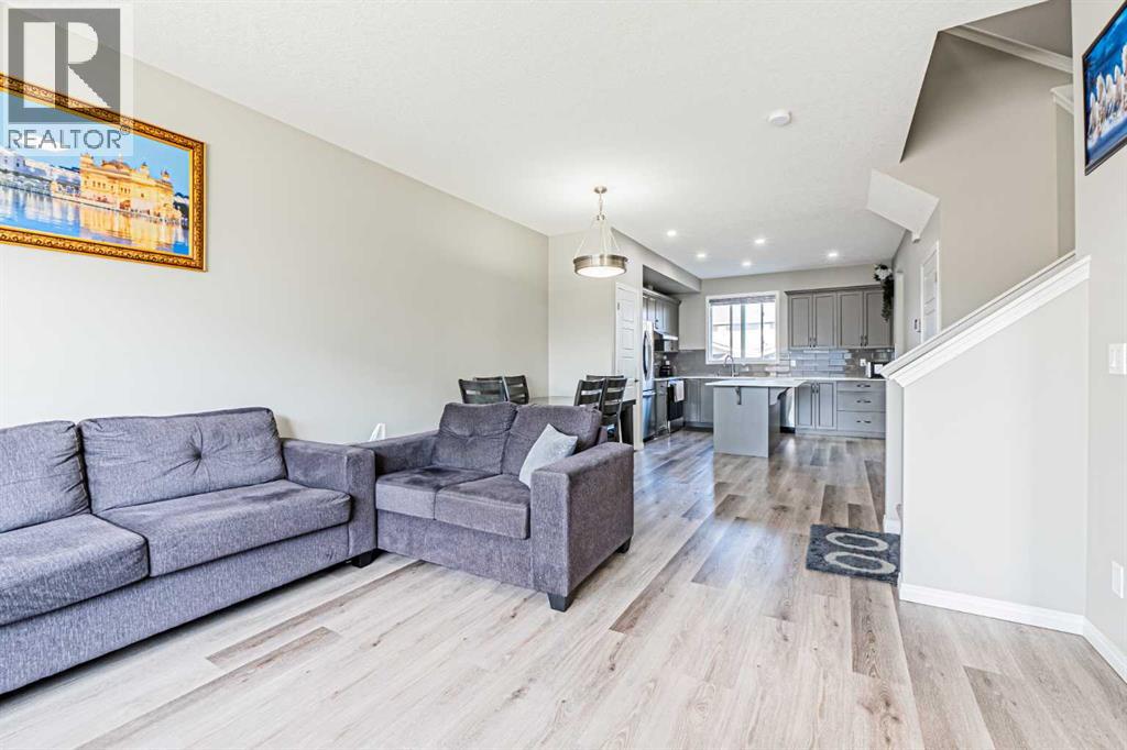 Photo 7 of 145 Corner Ridge Mews Ne, Calgary AB