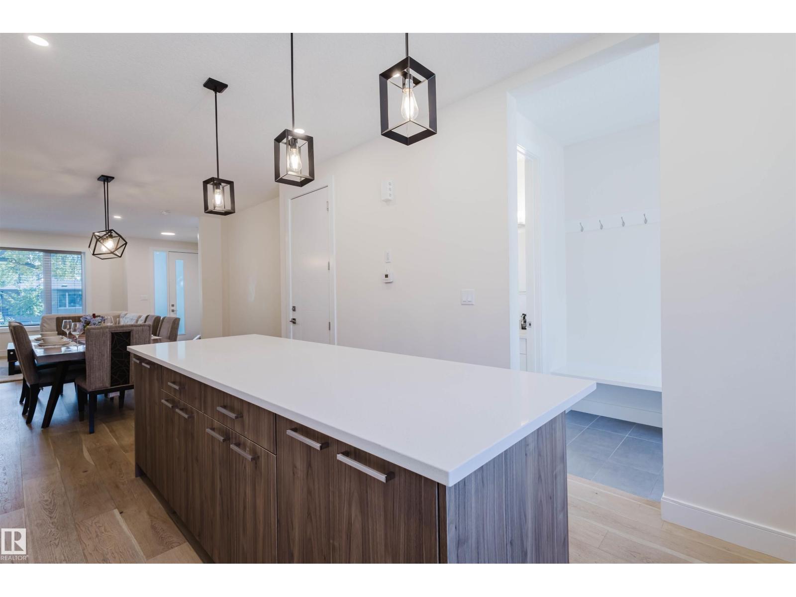 Photo 17 of 10824 66 Av Nw, Edmonton AB