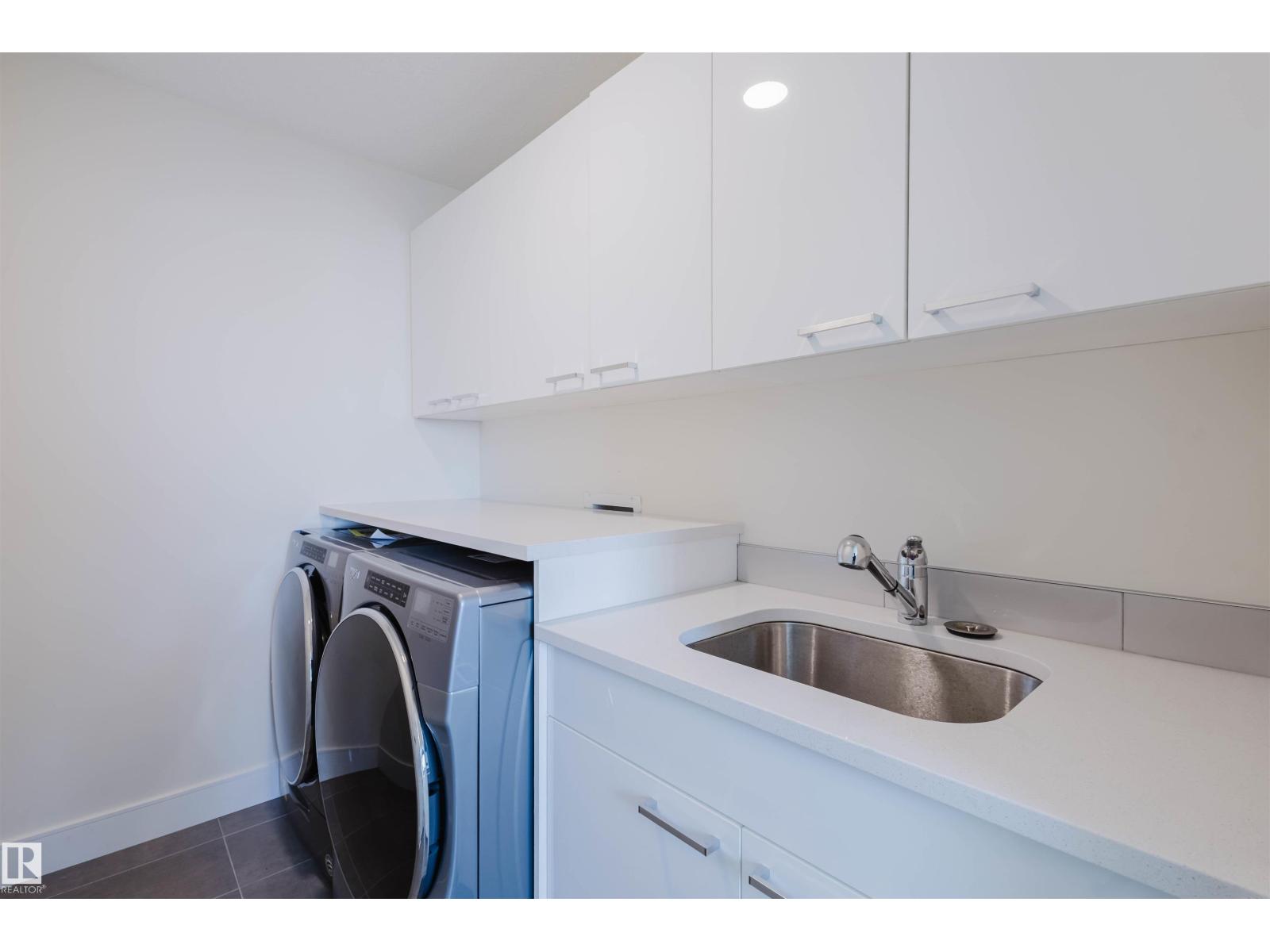 Photo 32 of 10824 66 Av Nw, Edmonton AB