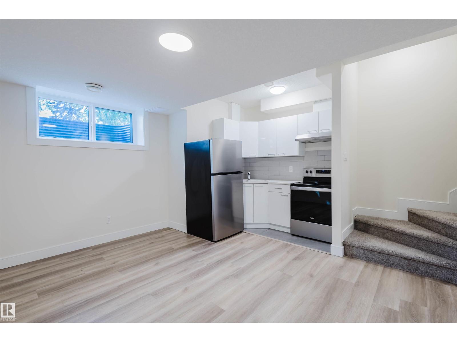 Photo 33 of 10824 66 Av Nw, Edmonton AB