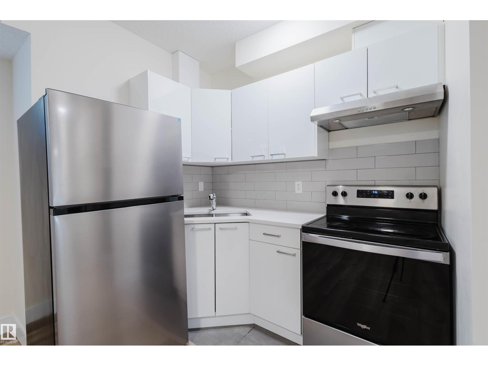 Photo 35 of 10824 66 Av Nw, Edmonton AB