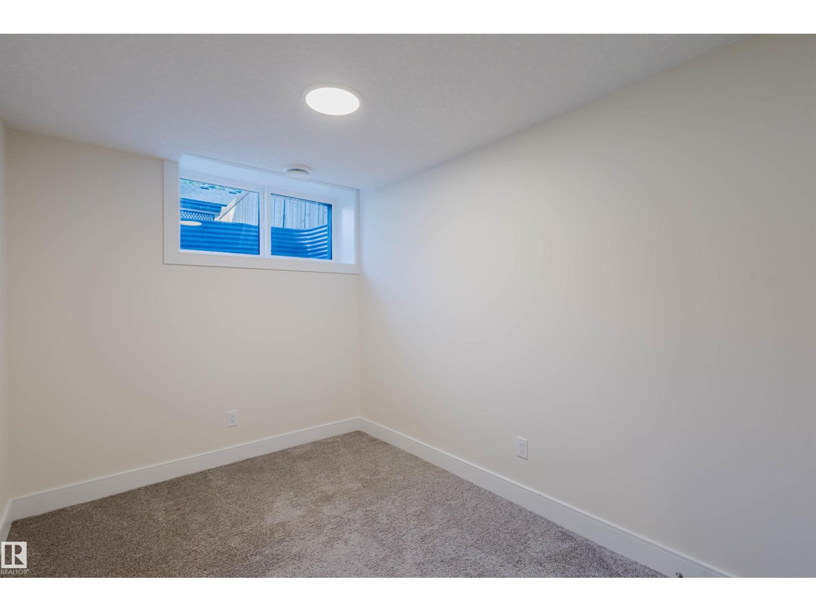 Photo 37 of 10824 66 Av Nw, Edmonton AB
