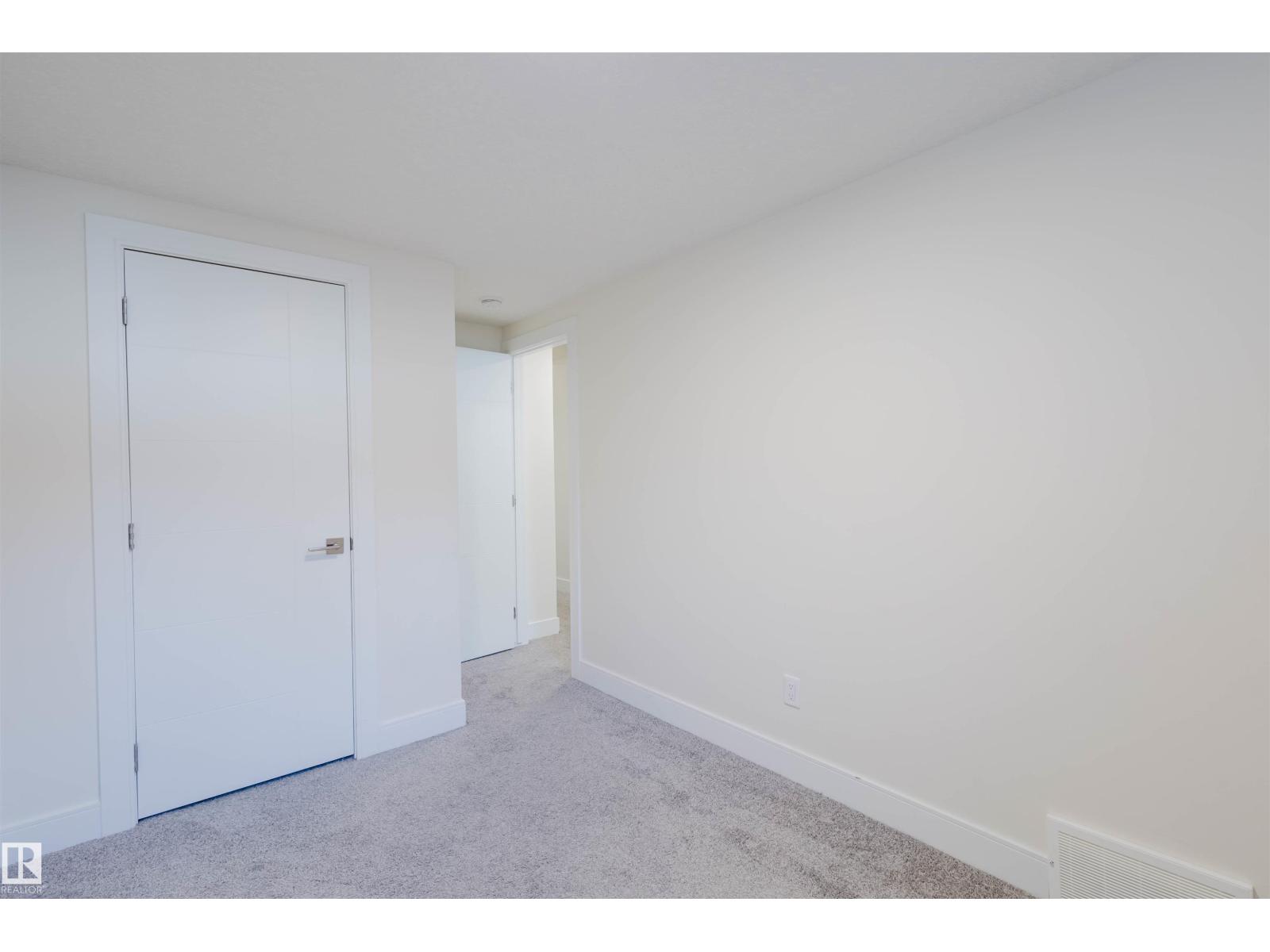 Photo 38 of 10824 66 Av Nw, Edmonton AB