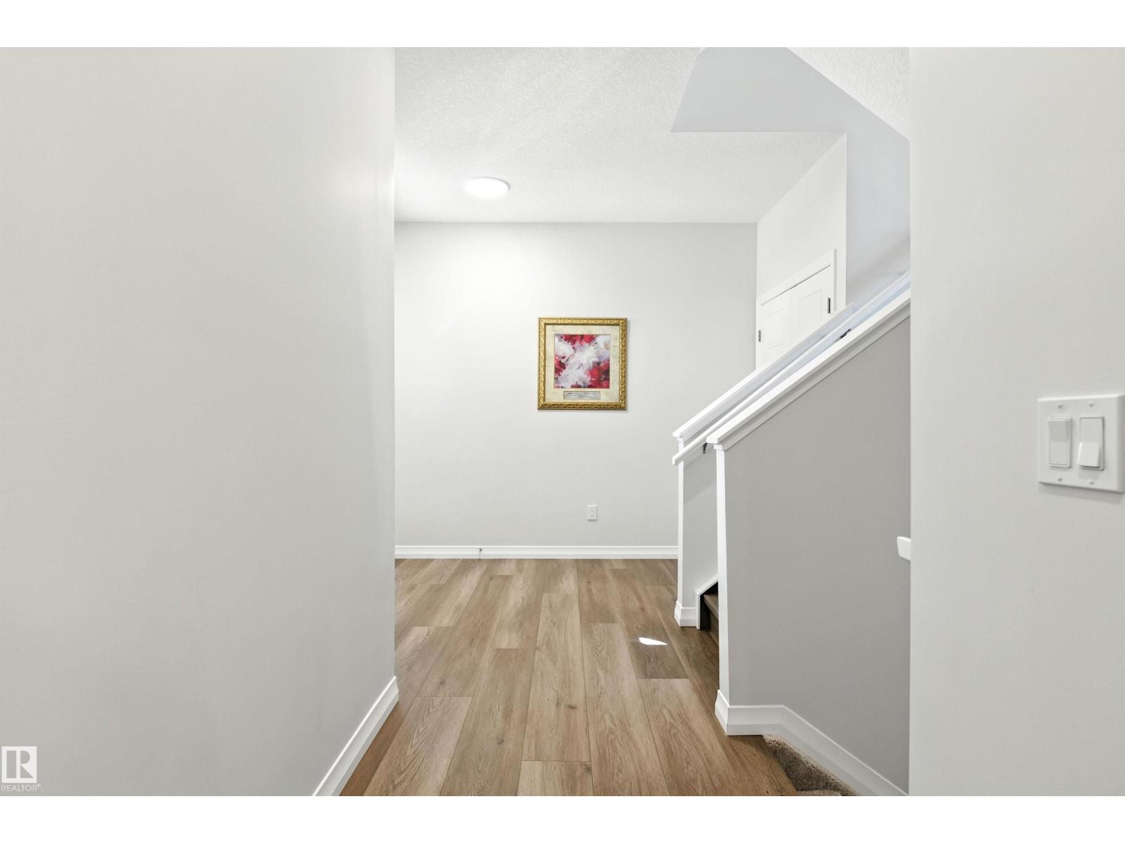 Photo 6 of 2520 206 Street Nw Nw, Edmonton AB
