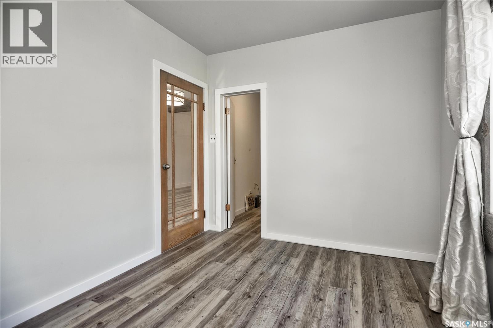 Photo 6 of 711 L Avenue S, Saskatoon SK