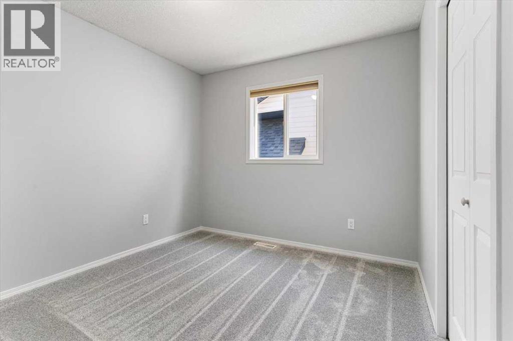 Photo 12 of 10653 Royal Oaks Drive, Grande Prairie AB