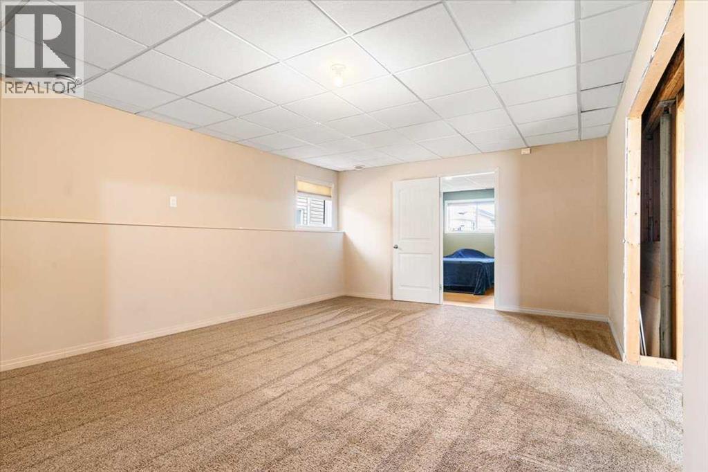 Photo 18 of 10653 Royal Oaks Drive, Grande Prairie AB