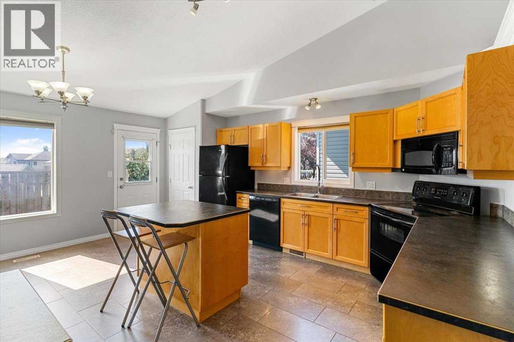Photo 4 of 10653 Royal Oaks Drive, Grande Prairie AB