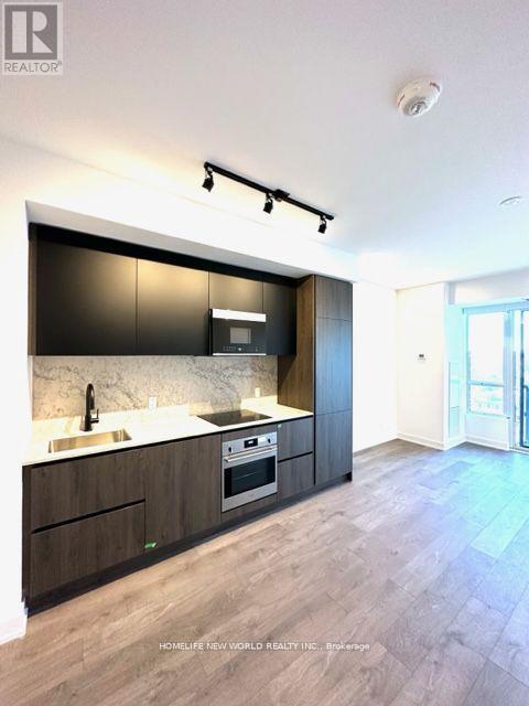 Photo 6 of 1521 108 Peter Street, Toronto ON