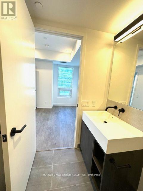 Photo 7 of 1521 108 Peter Street, Toronto ON