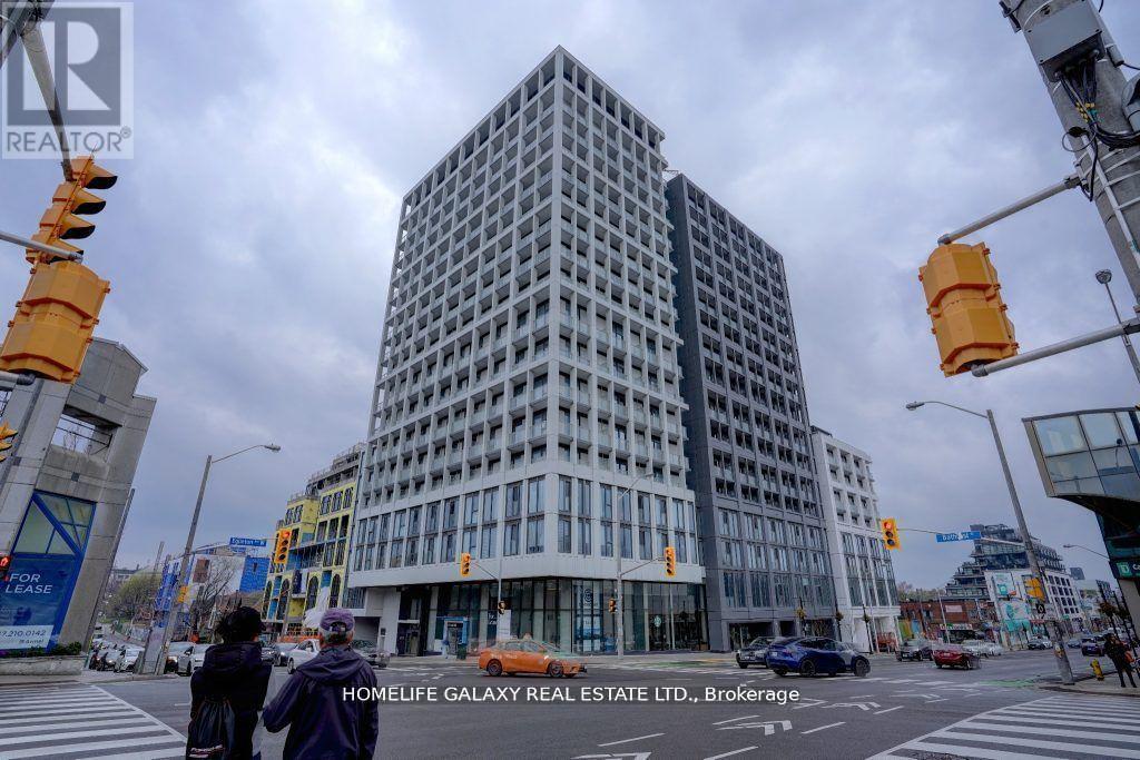Photo 1 of 307 2020 Bathurst Street, Toronto ON