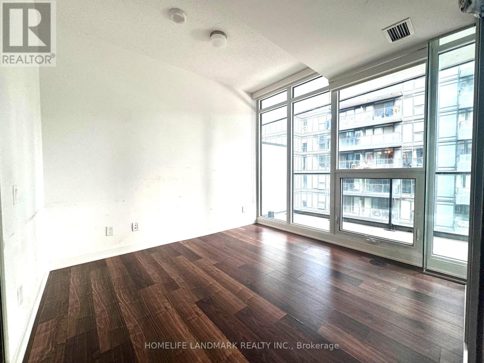 Photo 7 of 608 90 Queens Wharf Road, Toronto ON