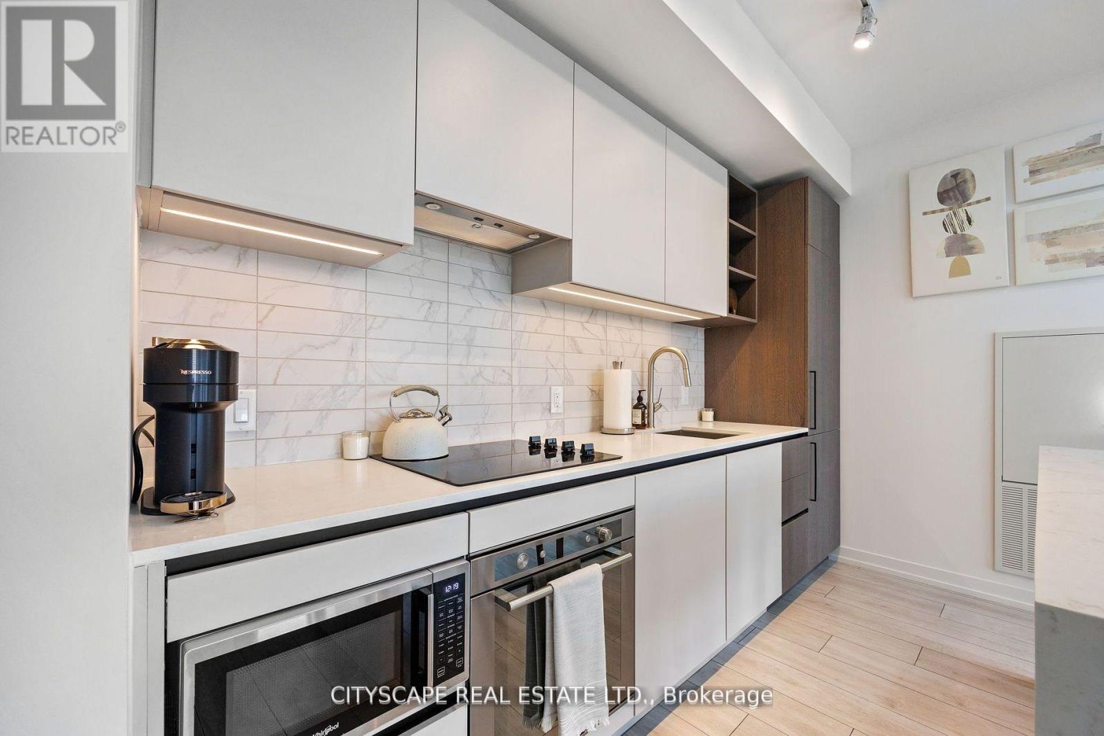 Photo 18 of 1802 55 Mercer Street, Toronto ON