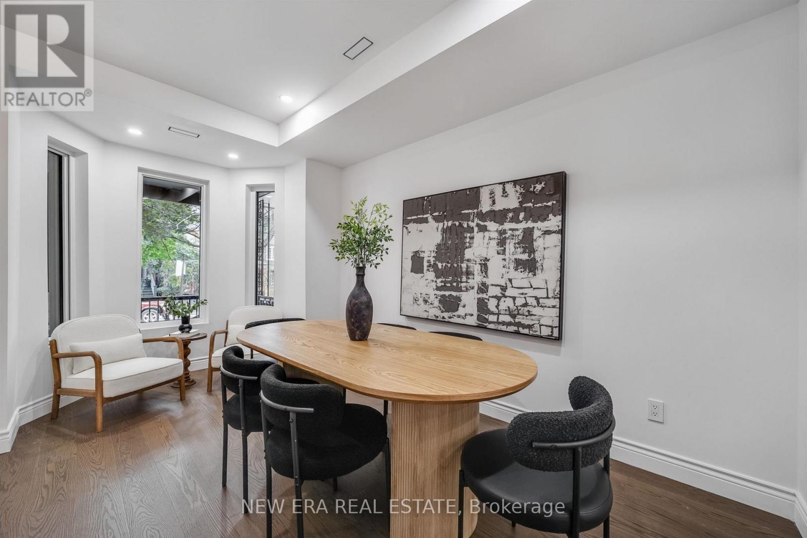 Photo 10 of 283 Clinton Street, Toronto ON
