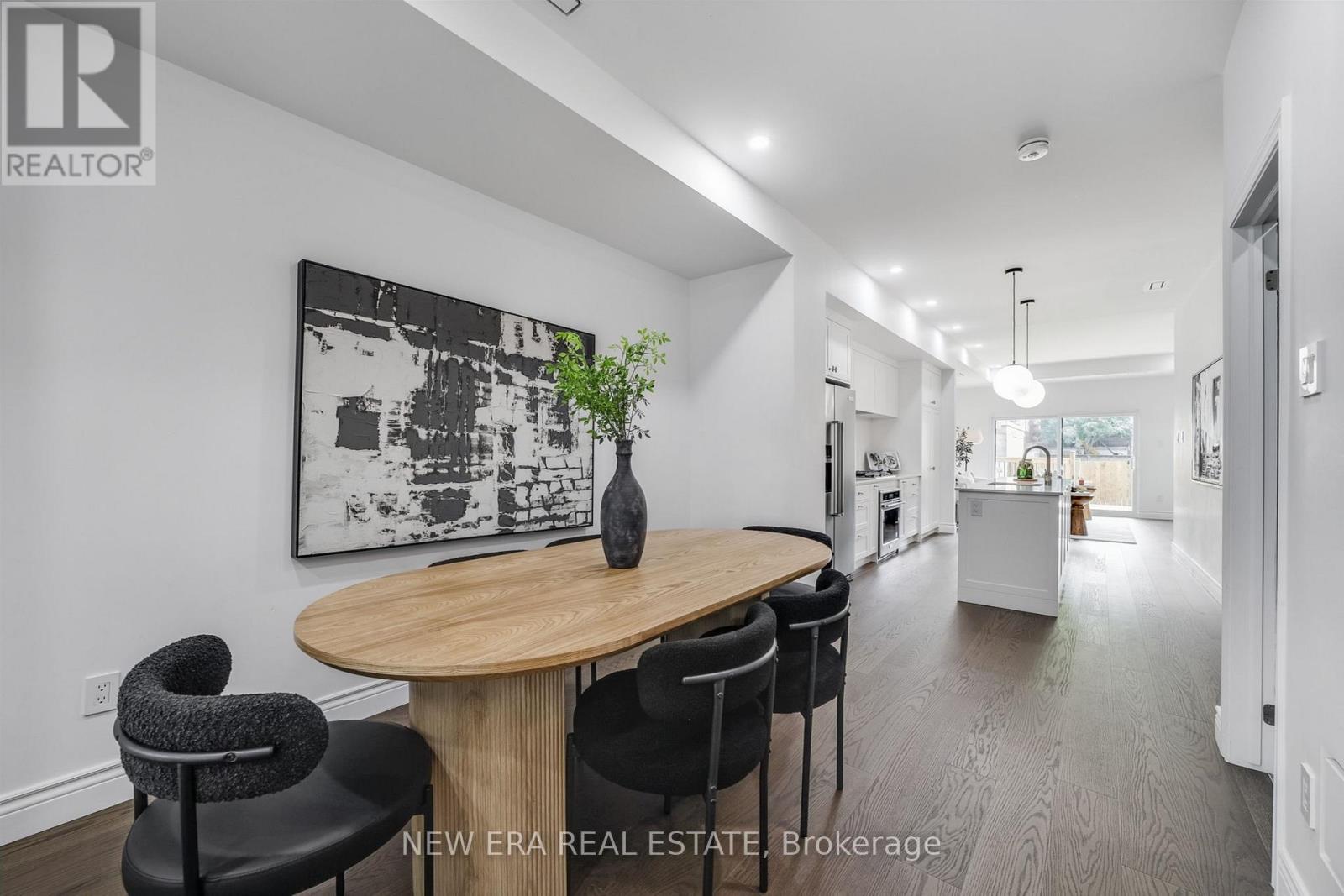 Photo 13 of 283 Clinton Street, Toronto ON