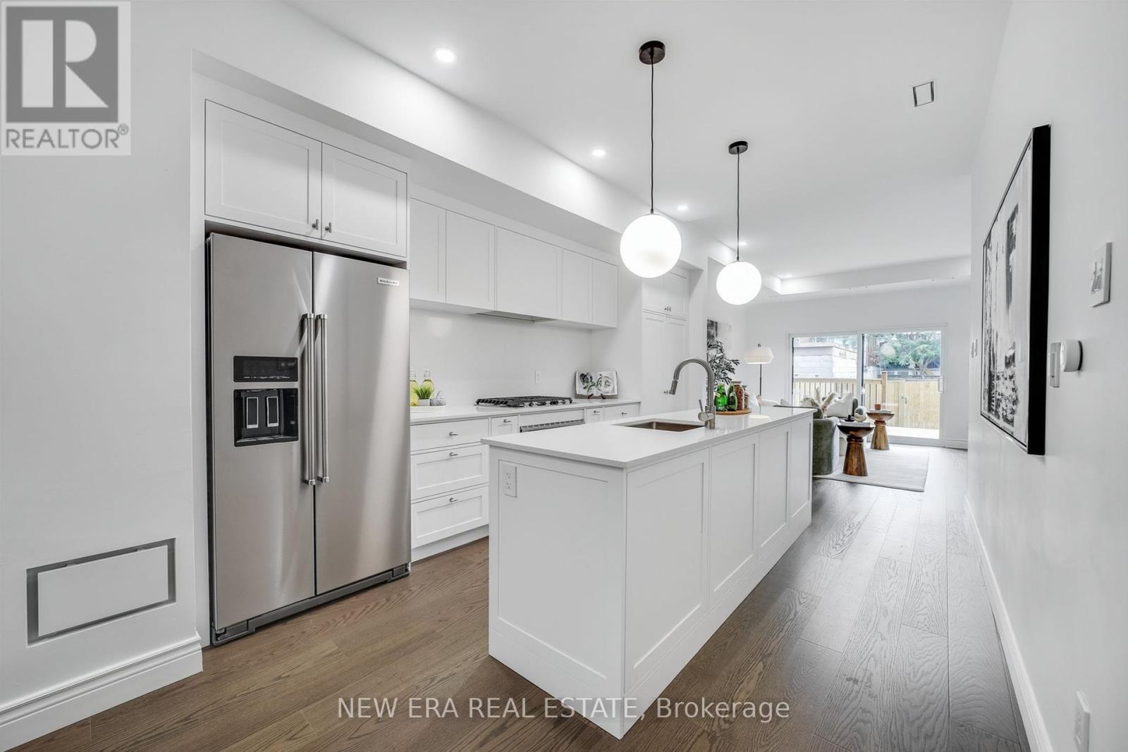 Photo 14 of 283 Clinton Street, Toronto ON