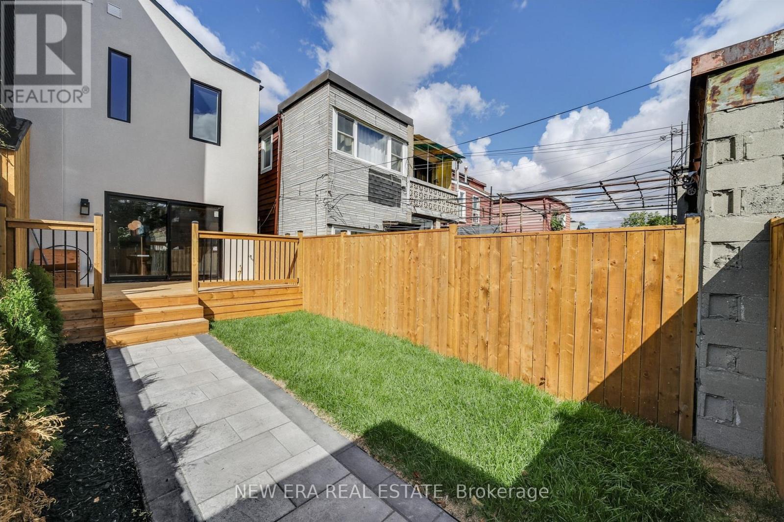 Photo 33 of 283 Clinton Street, Toronto ON