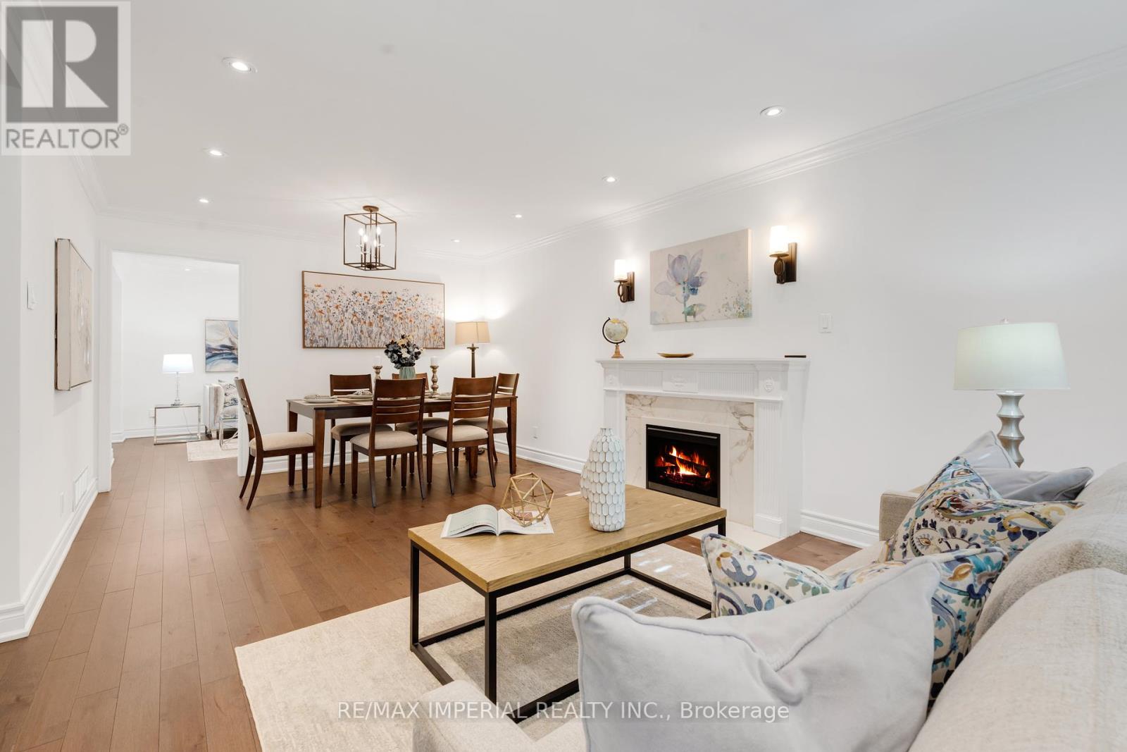 Photo 13 of 263 Upper Highland Crescent, Toronto ON