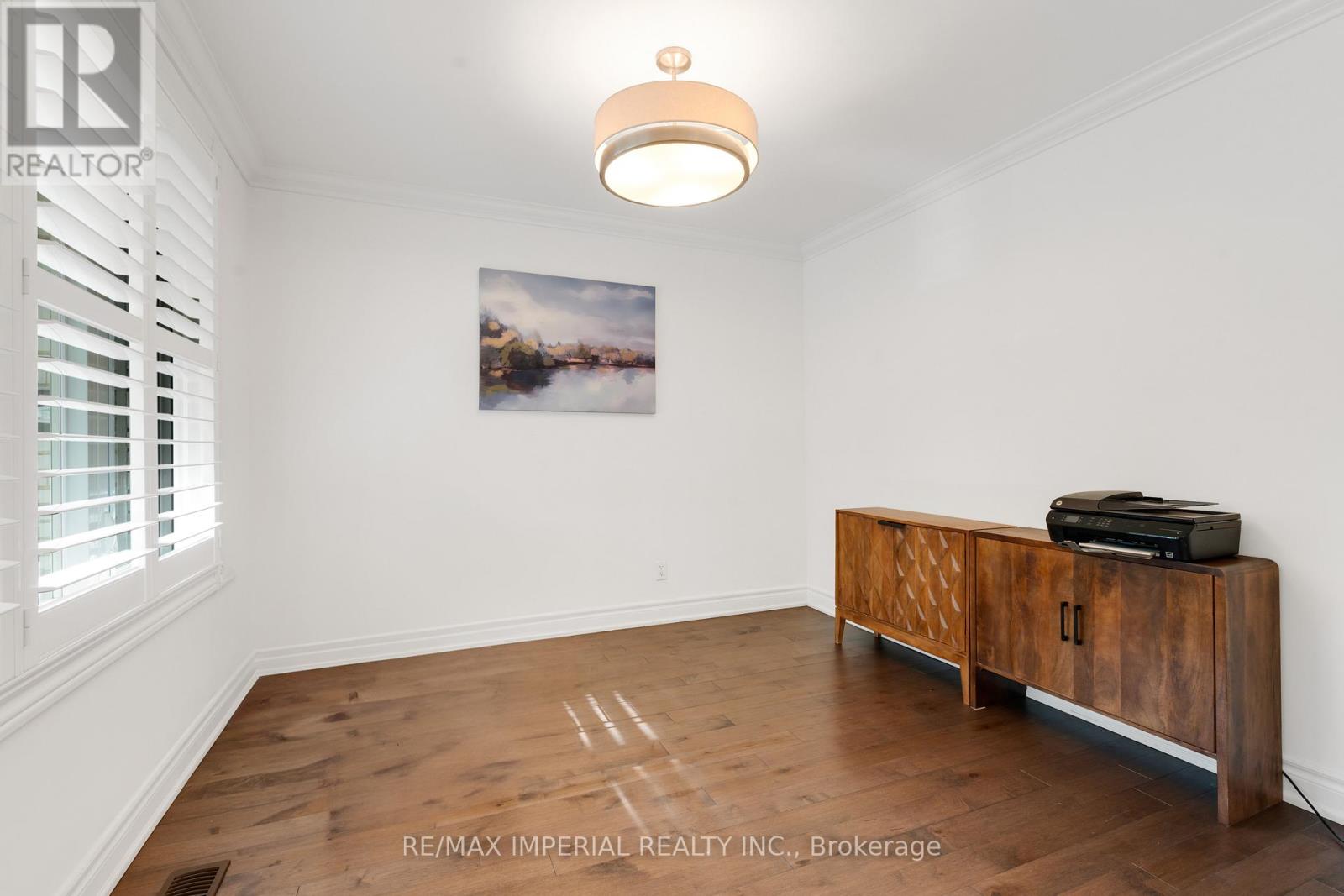 Photo 28 of 263 Upper Highland Crescent, Toronto ON