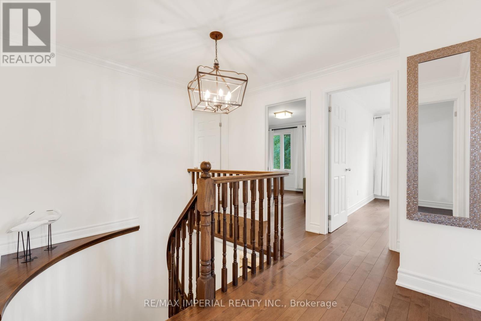 Photo 29 of 263 Upper Highland Crescent, Toronto ON