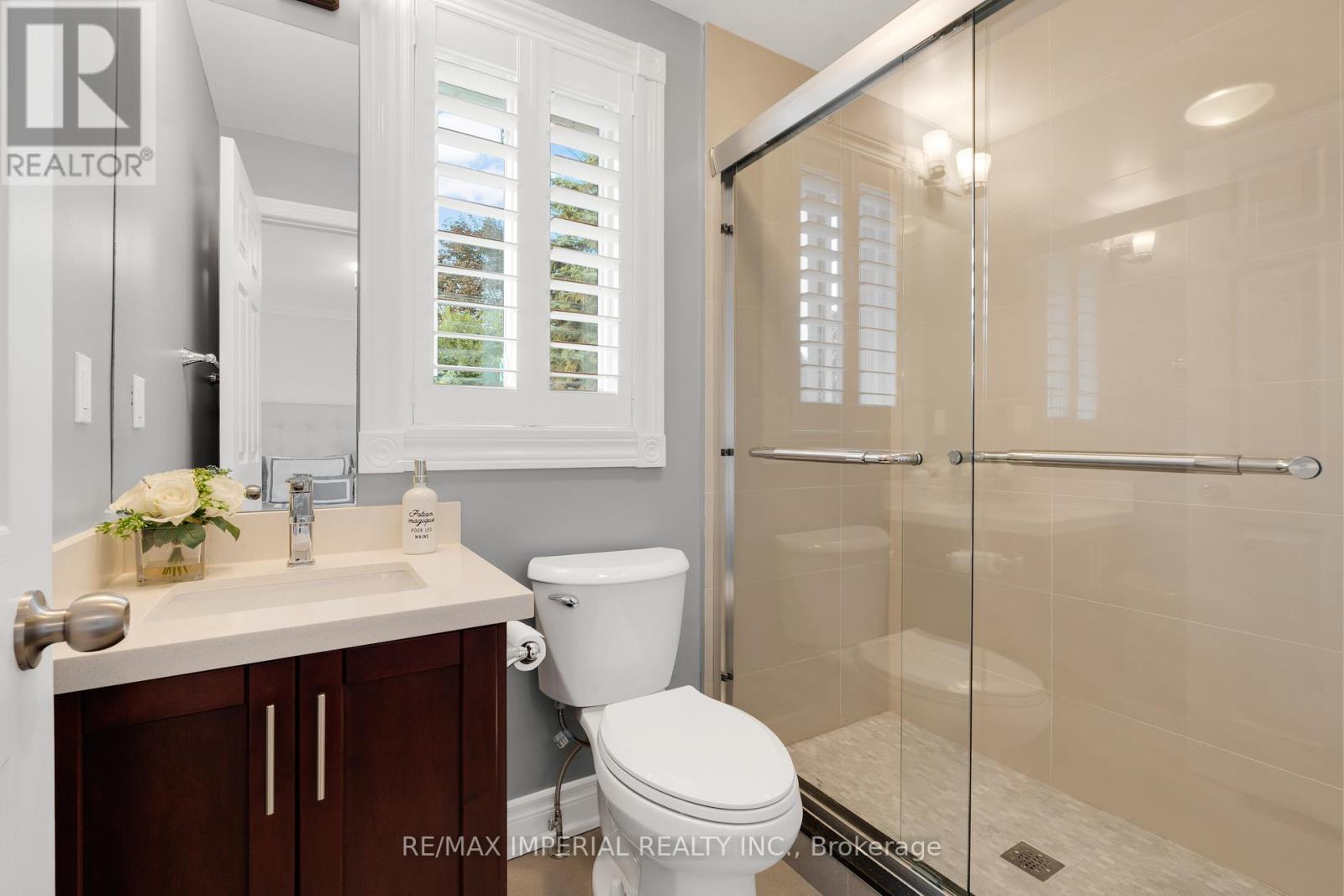Photo 37 of 263 Upper Highland Crescent, Toronto ON
