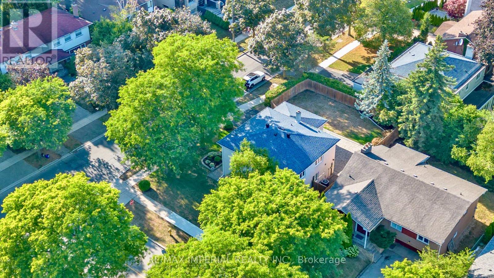 Photo 7 of 263 Upper Highland Crescent, Toronto ON
