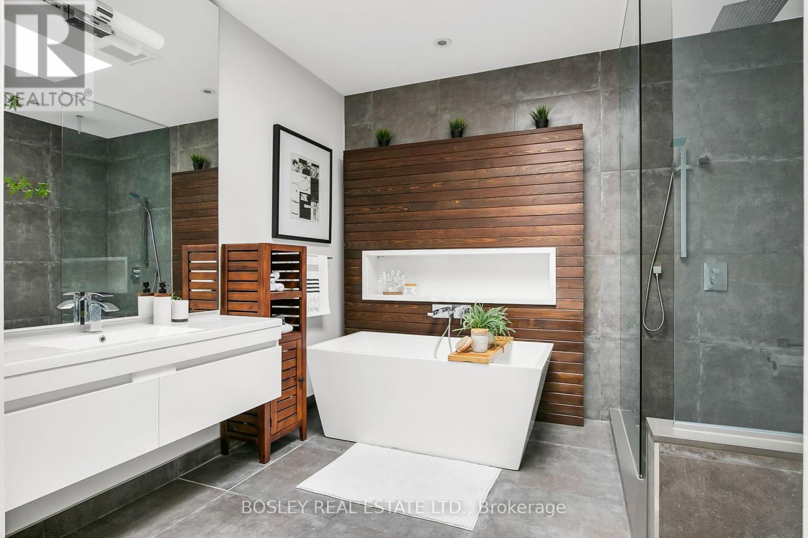 Photo 26 of 1144 Broadview Avenue, Toronto ON