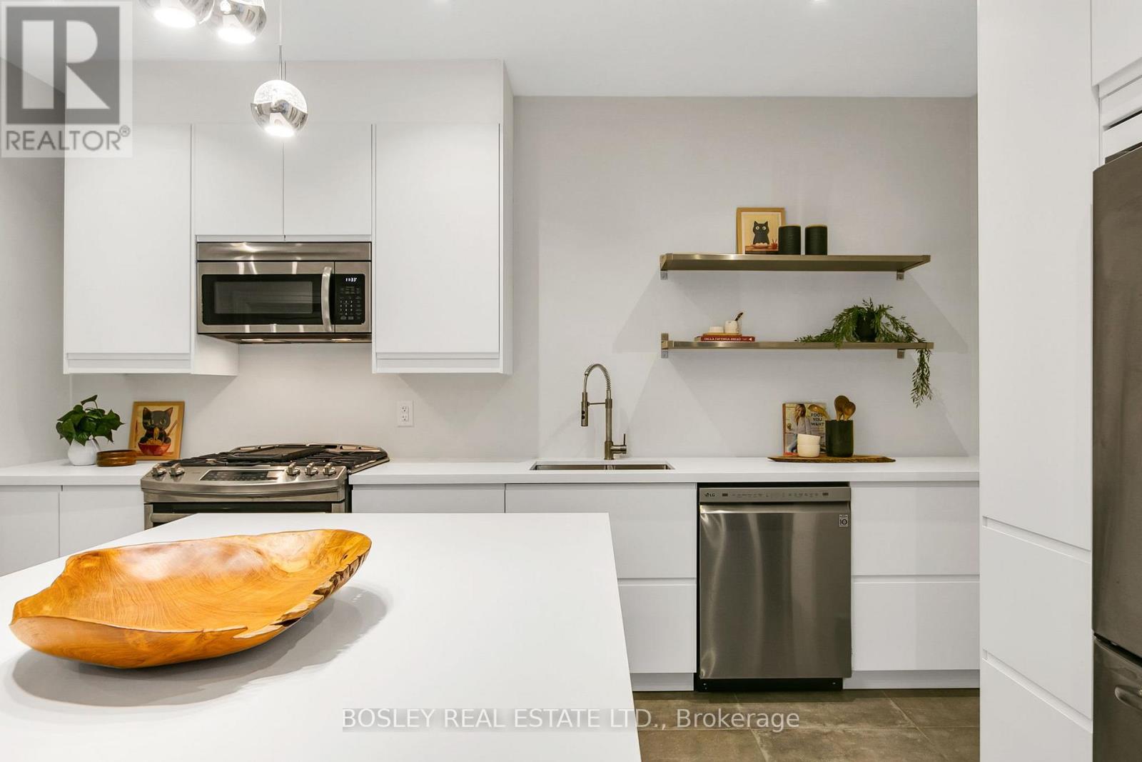 Photo 37 of 1144 Broadview Avenue, Toronto ON