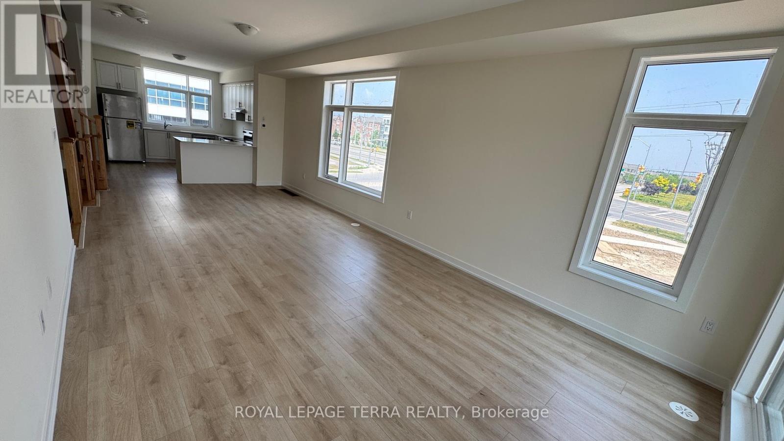 Photo 19 of 111 1695 Dersan Street, Pickering ON