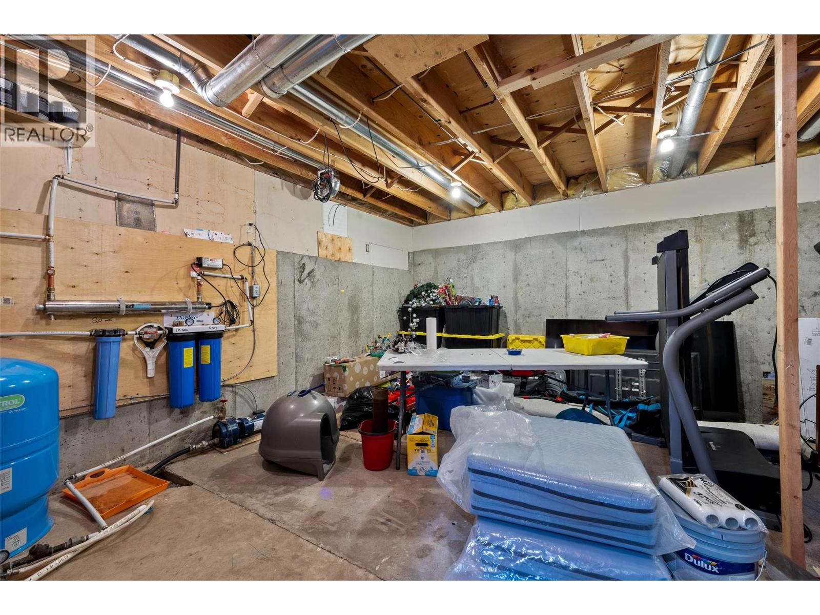 3060 MAQUINNA Road, Kamloops