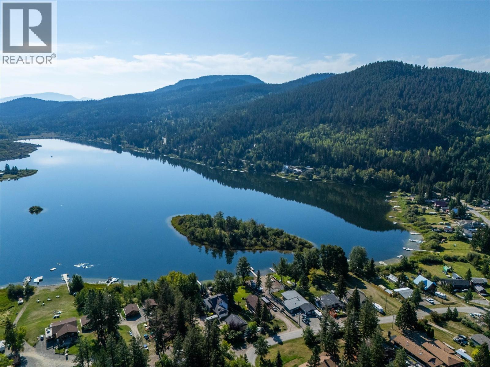 3060 MAQUINNA Road, Kamloops