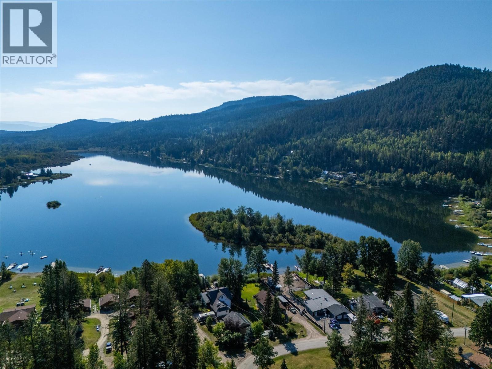 3060 MAQUINNA Road, Kamloops