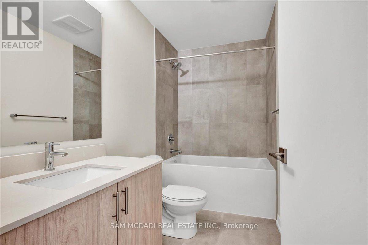 Photo 13 of C 301 6 Red Squirrel Lane, Richmond Hill ON