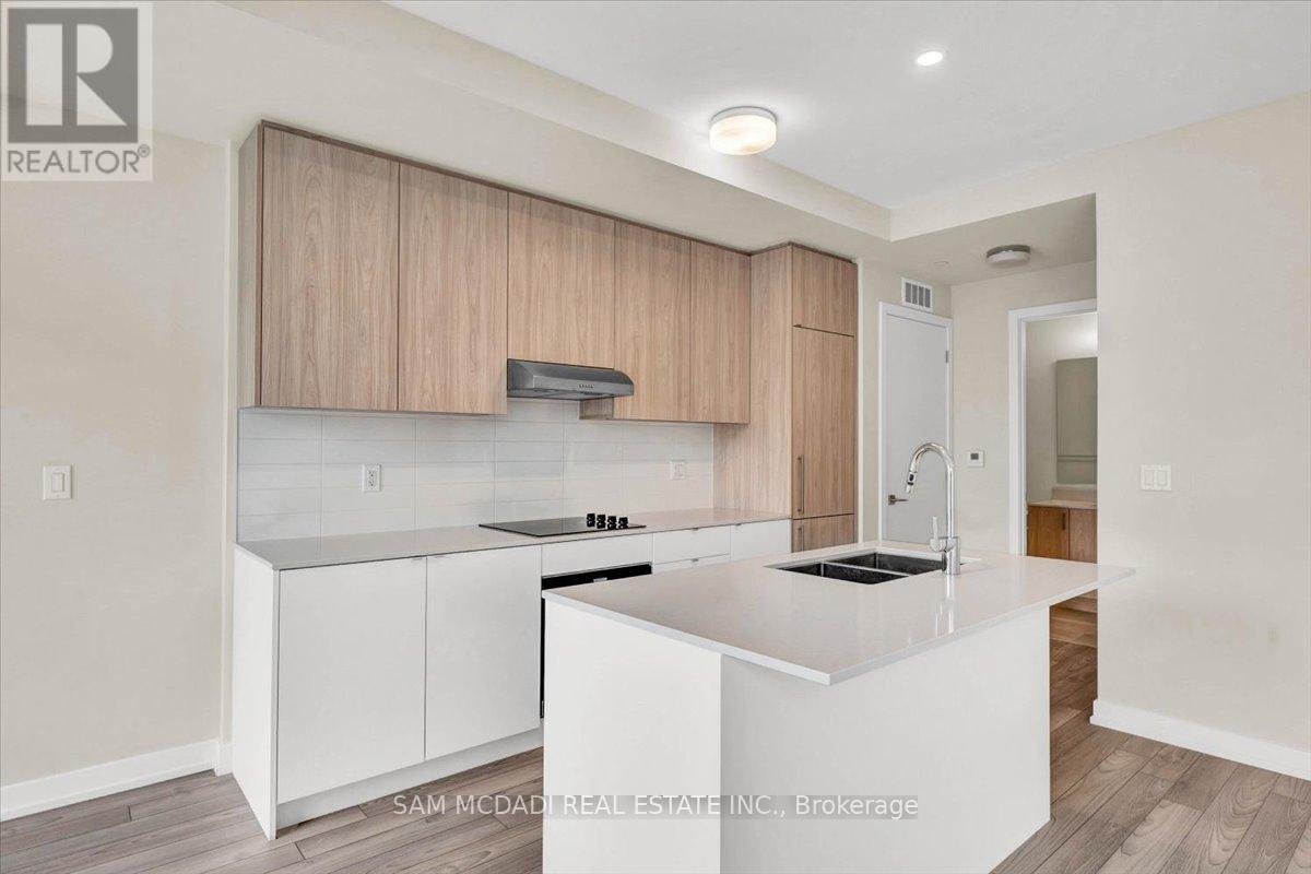 Photo 23 of C 301 6 Red Squirrel Lane, Richmond Hill ON