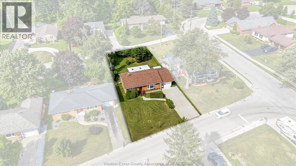 Photo 39 of 70 Pulford Street, Kingsville ON