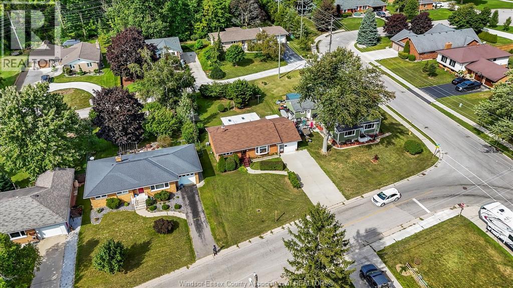 Photo 38 of 70 Pulford Street, Kingsville ON