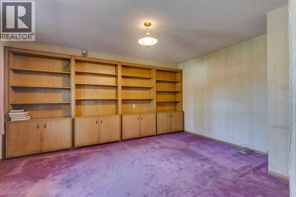 Photo 12 of 924 Kerfoot Crescent Sw, Calgary AB