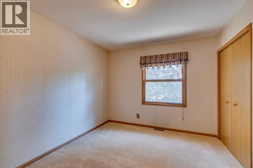 Photo 19 of 924 Kerfoot Crescent Sw, Calgary AB