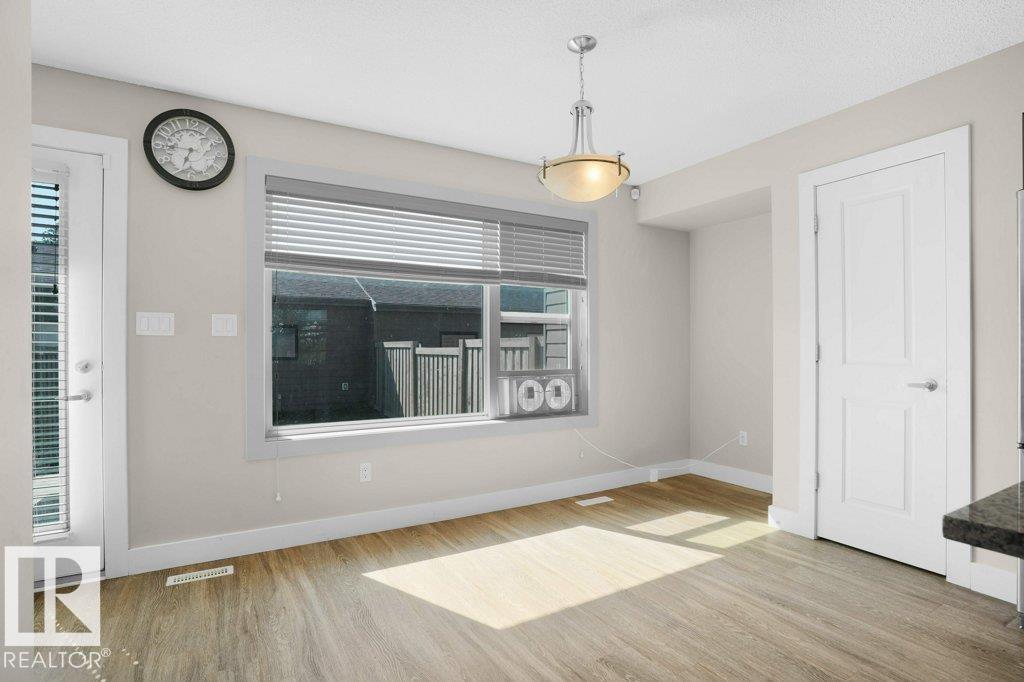 Photo 15 of 5217 Chappelle Rd Sw, Edmonton AB