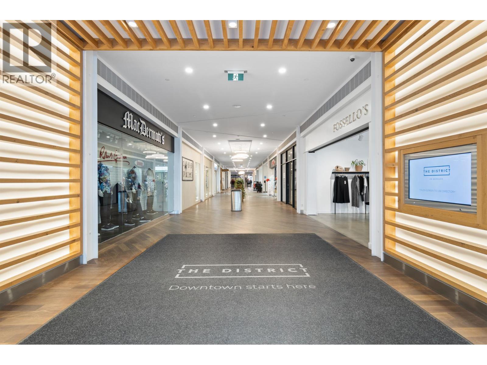 14 565 Bernard Avenue, Kelowna