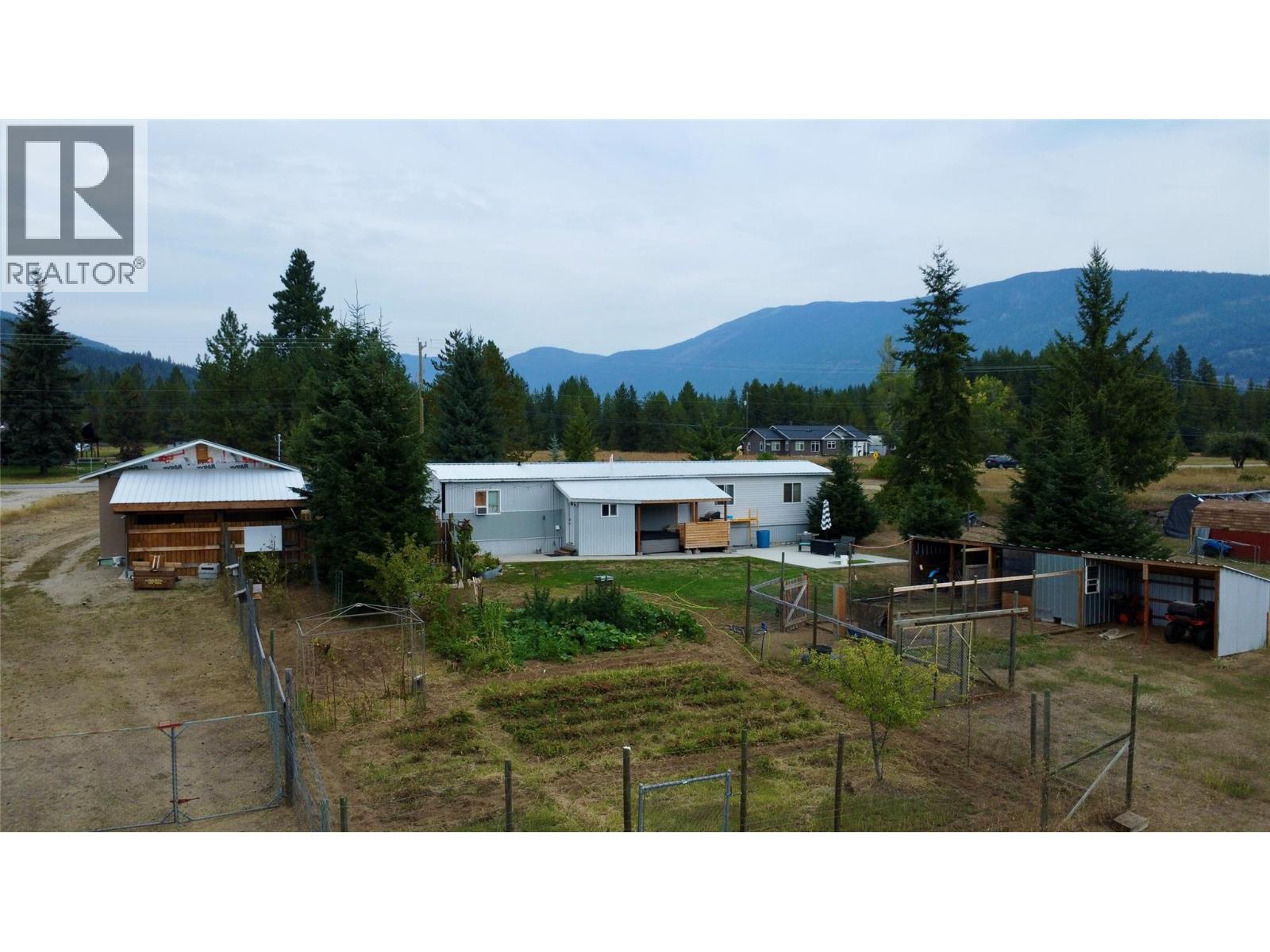 Photo 1 of 3754 Krestova Road, Crescent Valley BC
