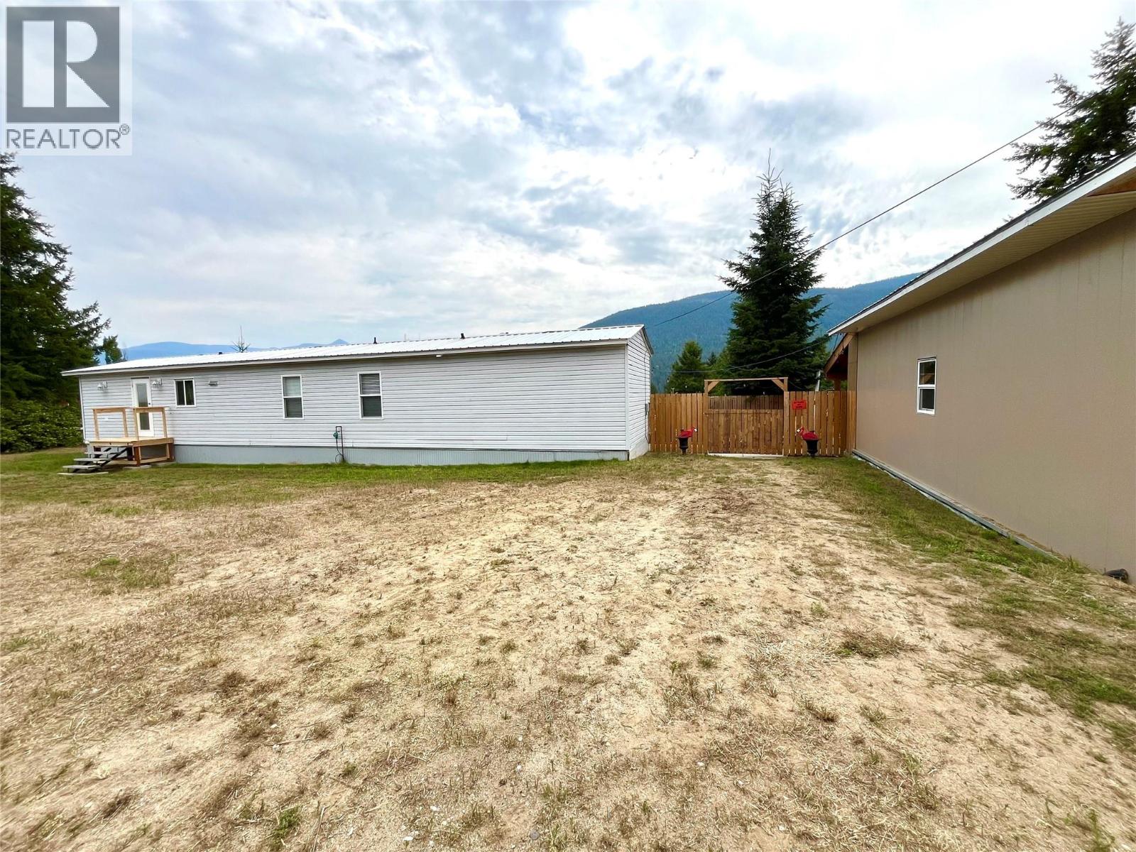 Photo 22 of 3754 Krestova Road, Crescent Valley BC