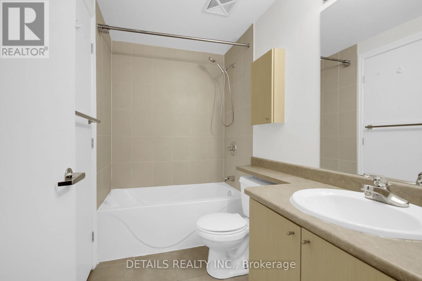 Photo 16 of 1202 200 Rideau Street, Ottawa ON