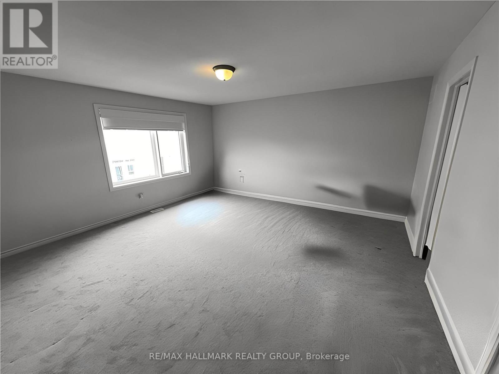 Photo 9 of 616 Sandillon Place, Ottawa ON