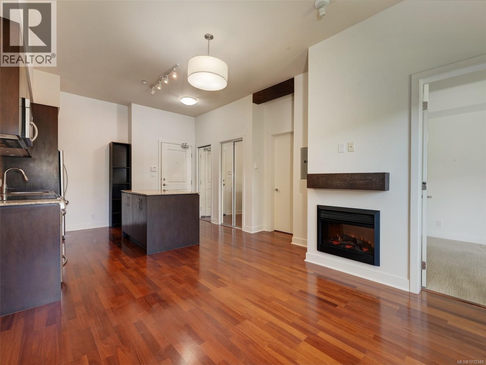 Photo 6 of 404 1375 Bear Mountain Pkwy, Langford BC